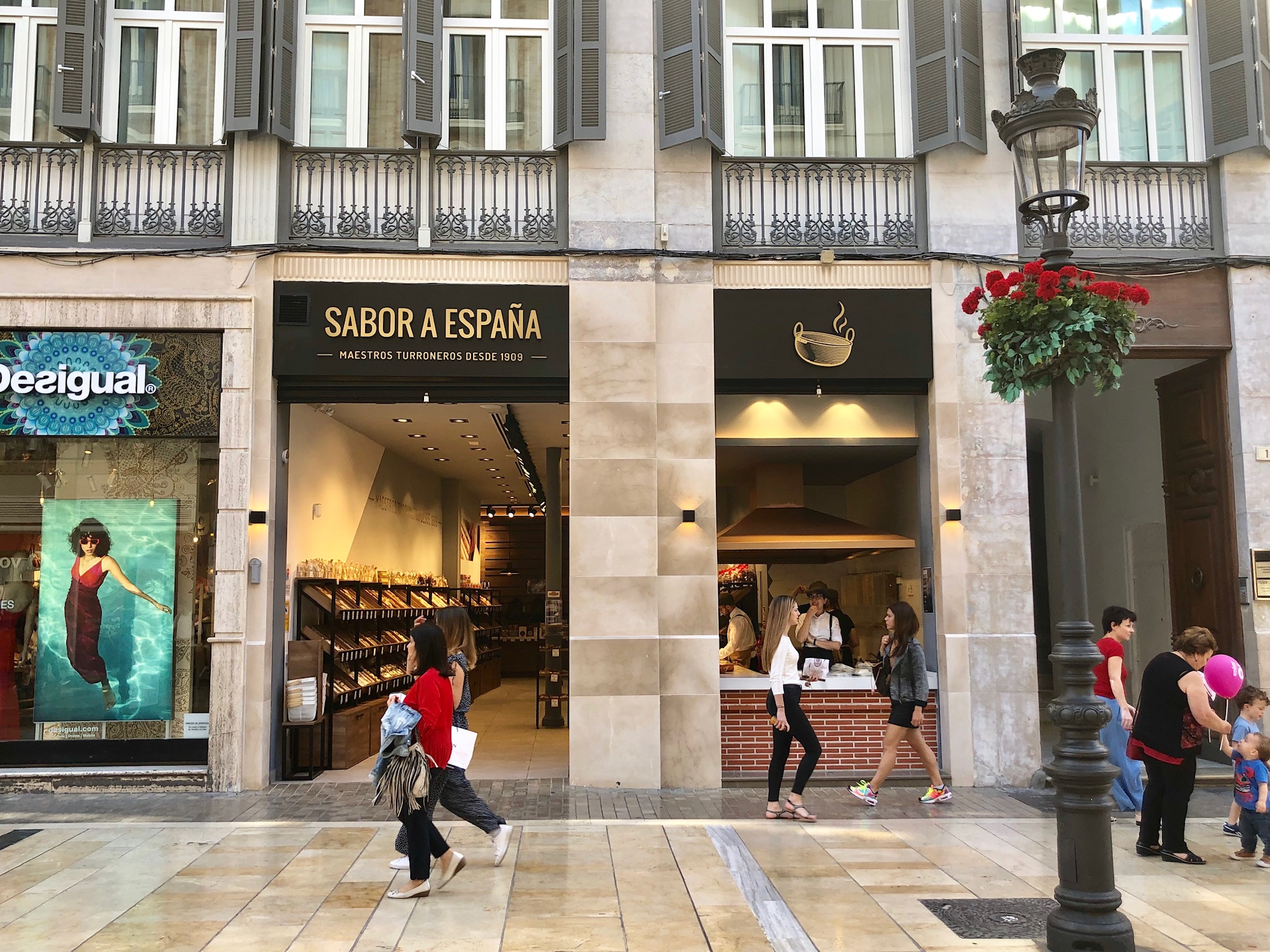 Sabor a España abre su tercer establecimiento en la principal calle comercial de Málaga