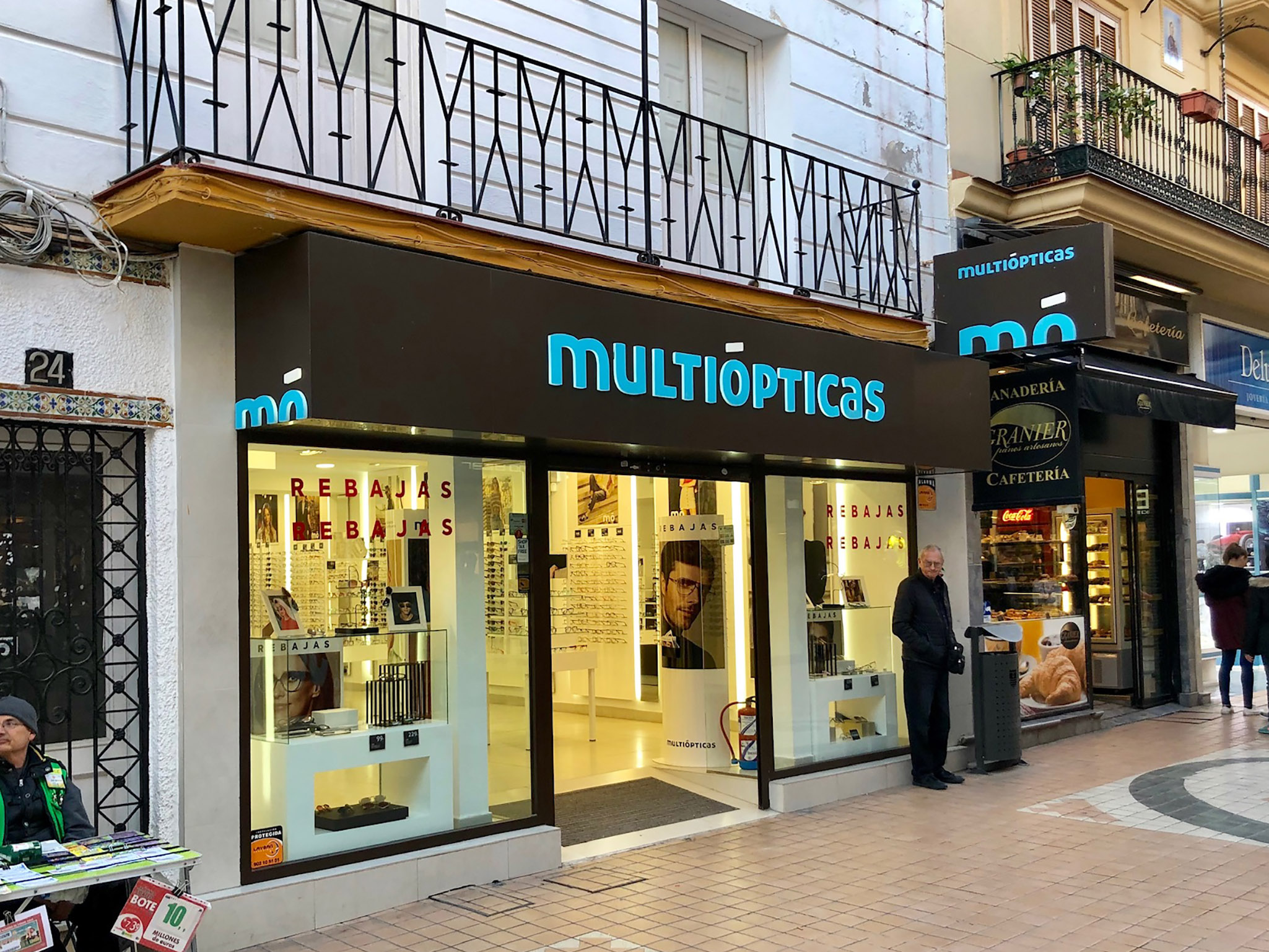 Primer establecimiento de Multiópticas en la principal arteria comercial de Torremolinos