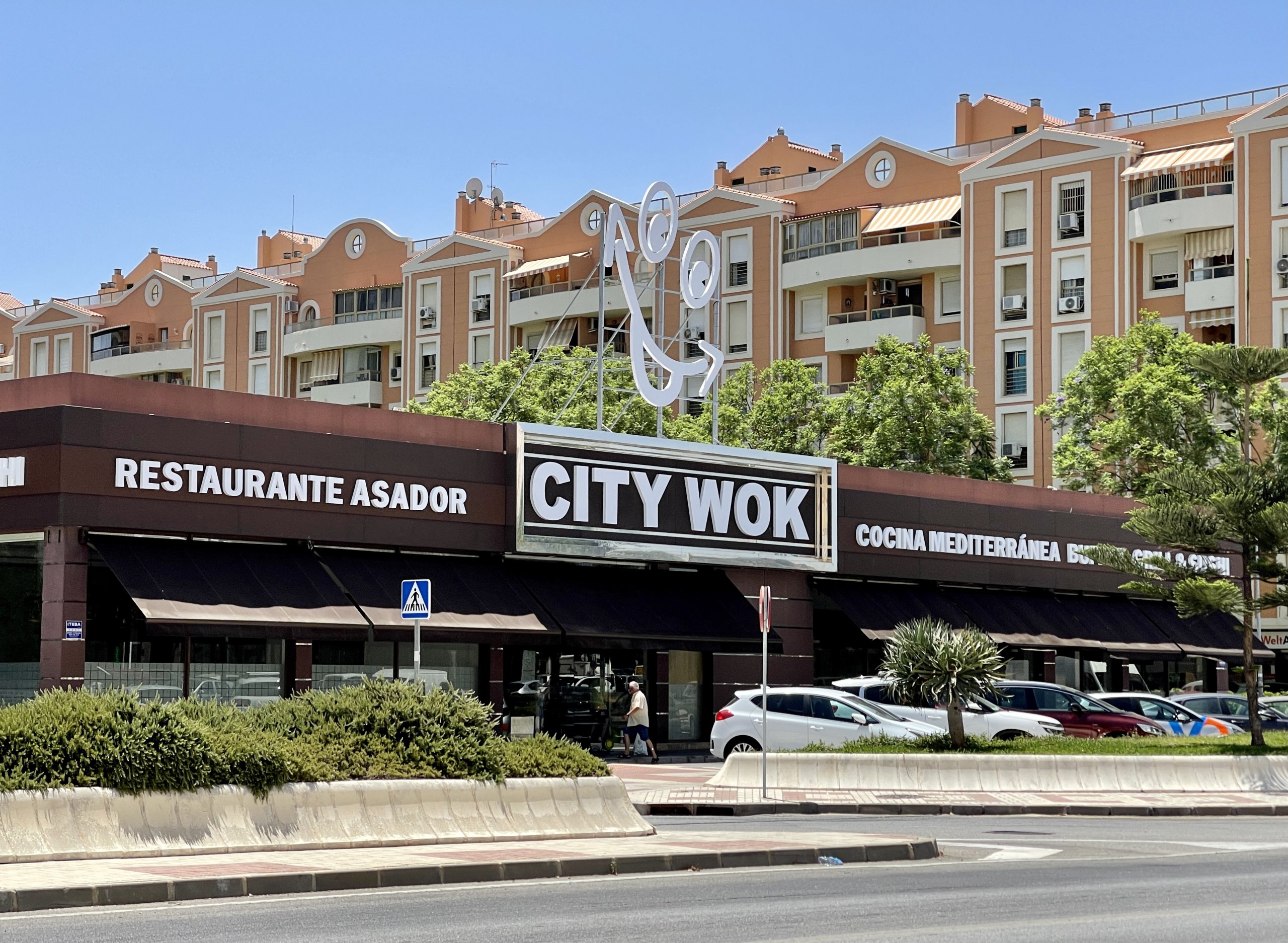 City Wok ocupa uno de los locales comerciales más grandes de Málaga, dedicado a la hostelería